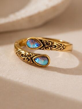 3 For $30 💦Waterproof 💦 Gold Moonstone Wrap Ring ✨
